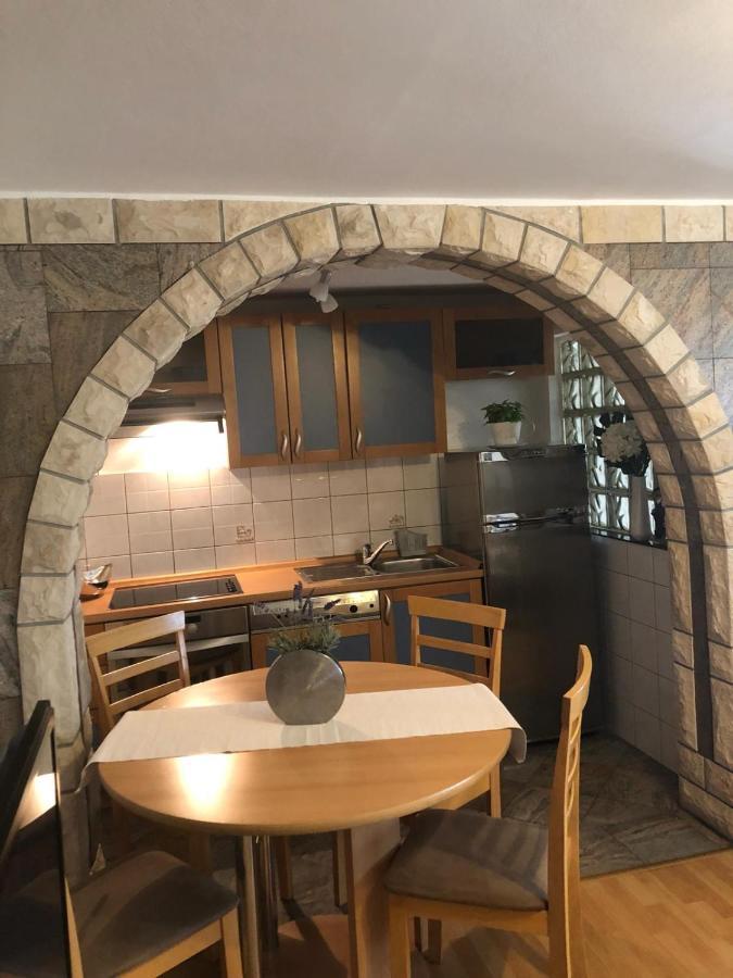 Apartments Barbara Senj  Extérieur photo