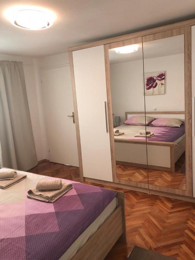 Apartments Barbara Senj  Extérieur photo
