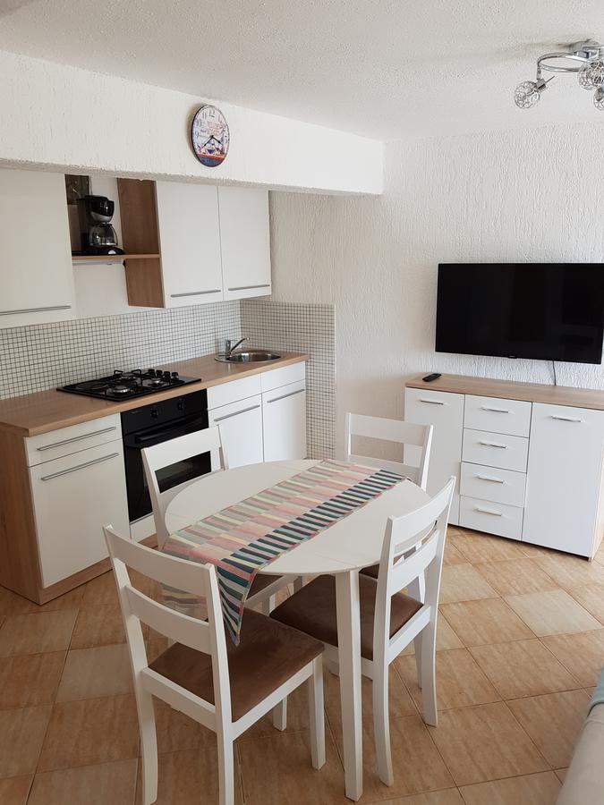 Apartments Barbara Senj  Extérieur photo